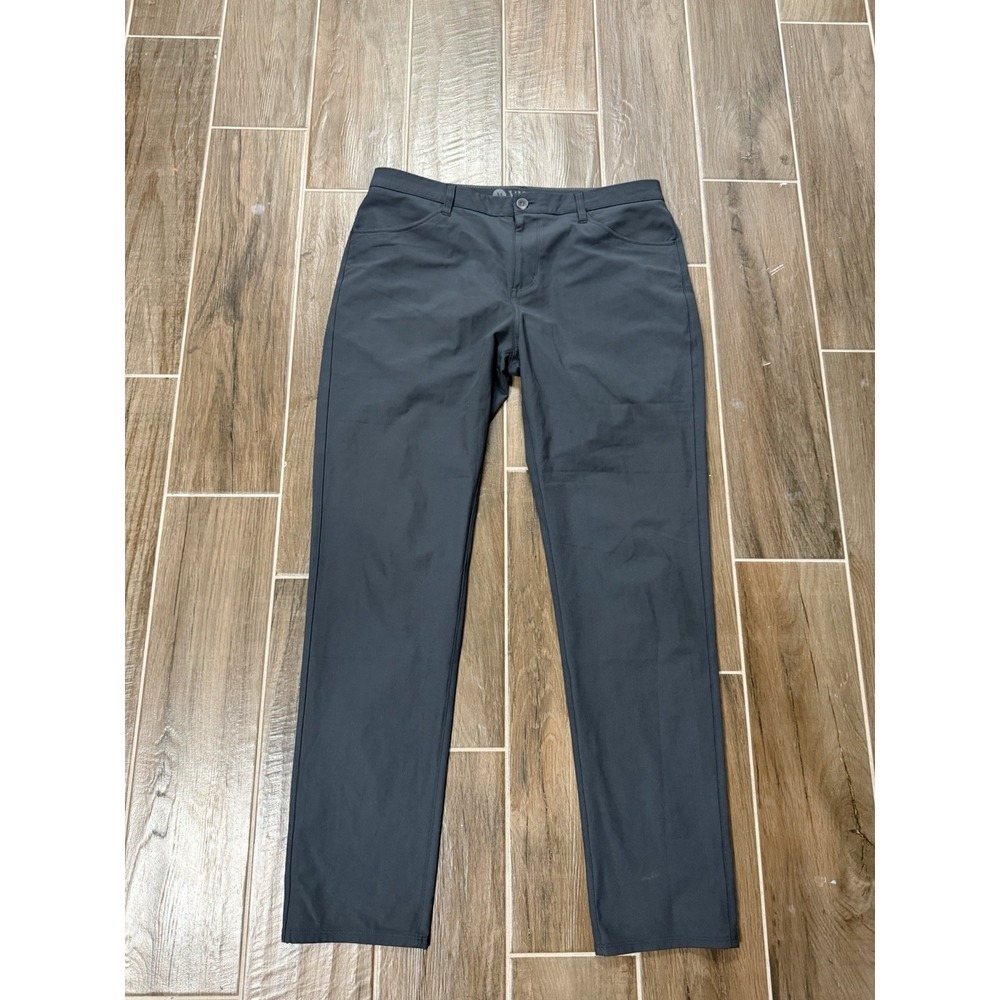 Vuori Men's Performance Pants Gray Stretch Athletic Casual Size 36 Slim Fit